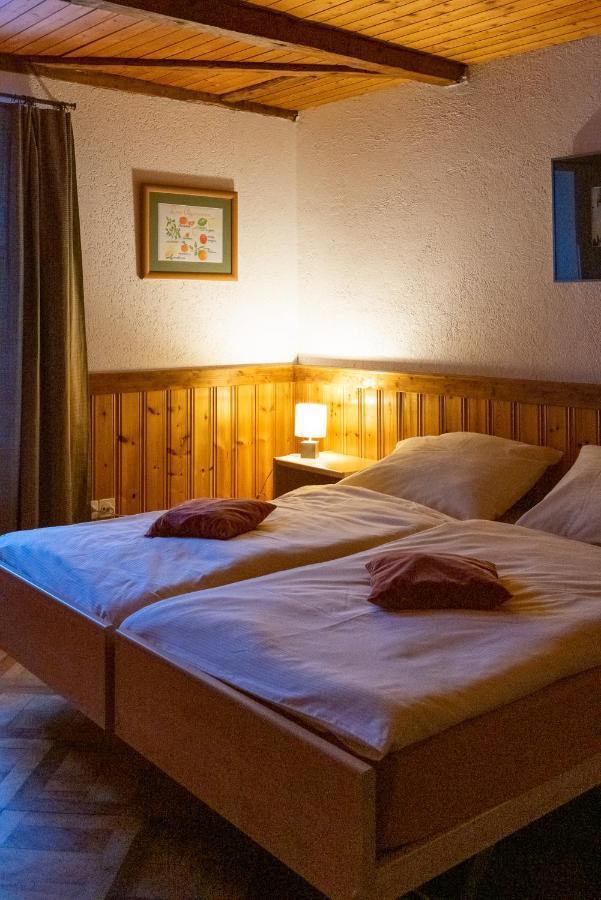 Auberge Du Prevoux Le Locle Ngoại thất bức ảnh