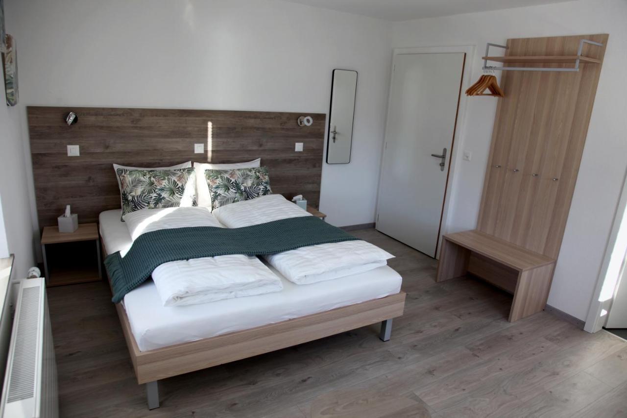 Auberge Du Prevoux Le Locle Ngoại thất bức ảnh